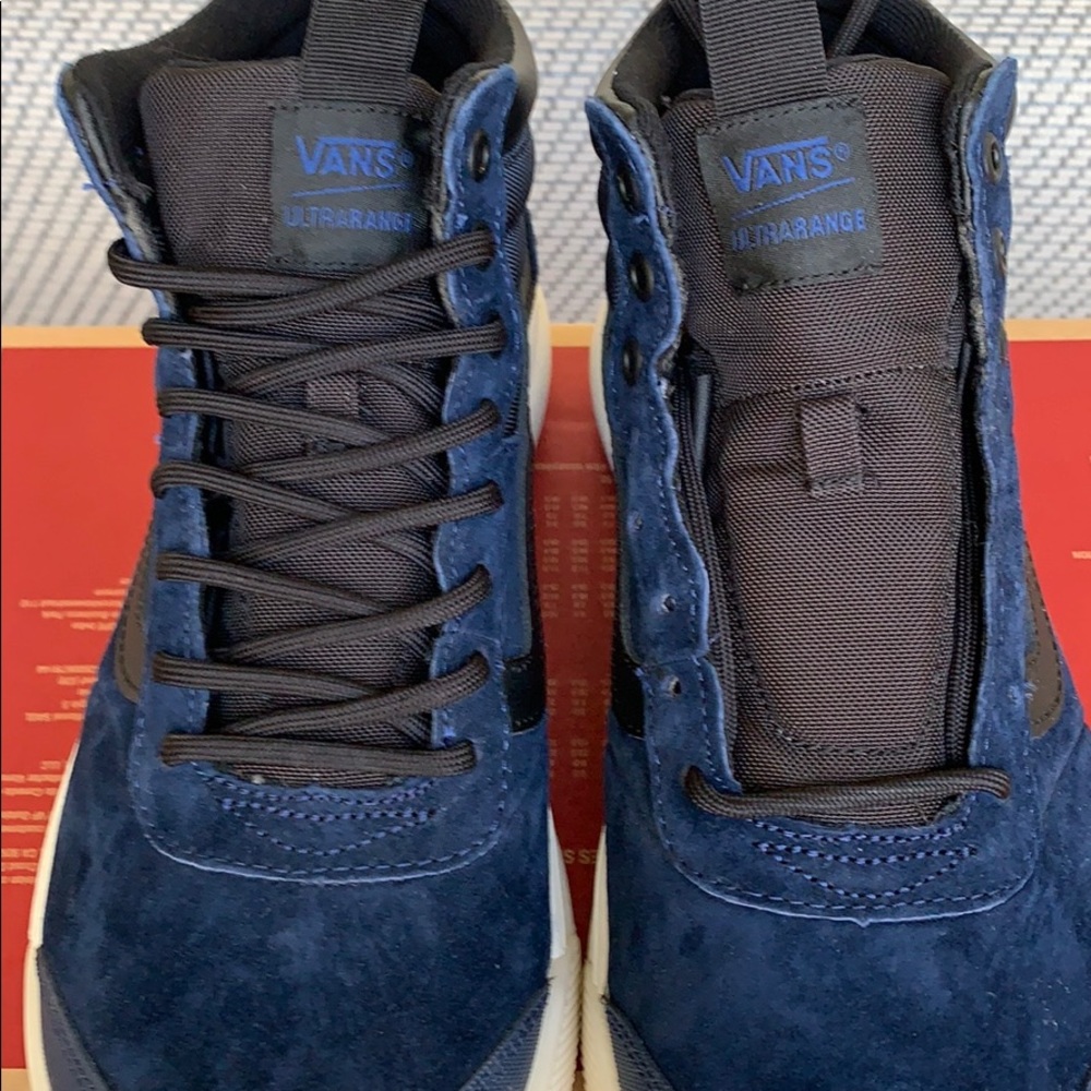 • VANS ULTRARANGE SK8-HI MTE Dress Blue/black WMNS - Picture 9 of 16